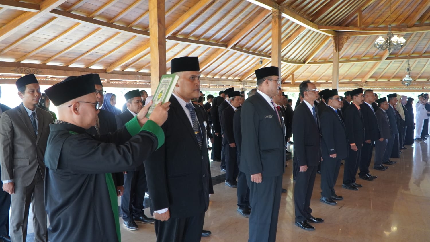 AMANAT: Pelantikan 72 pejabat Pemkab Gunungkidul di Taman Budaya Gunungkidul, Jumat (22/3) lalu. (Dokumentasi Pemkab Gunungkidul)