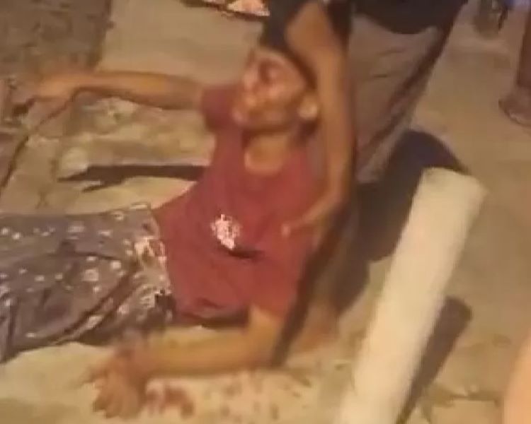 Video keadaan remaja asal Kedamean Gresik setelah terkena ledakan petasan tersebar melalui pesan berantai