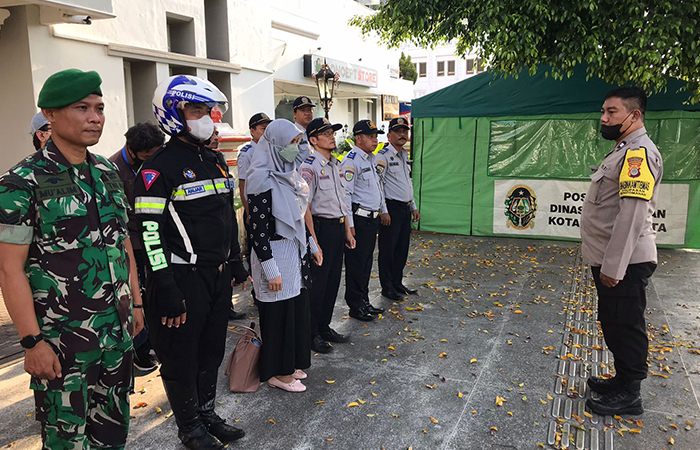 TERUS BERGERAK: Tim Saber Pungli sedang persiapan untuk melakukan operasi penegakan juru parkir ilegal yang berada di wilayah Kota Jogja.Satpol PP Kota Jogja&nbsp;