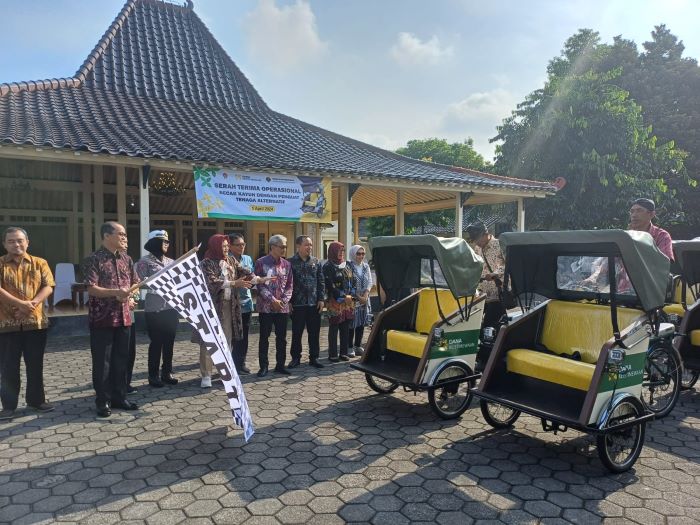 50 becak listrik di fungsikan sebagai penataan transportasi sumbu filosofi