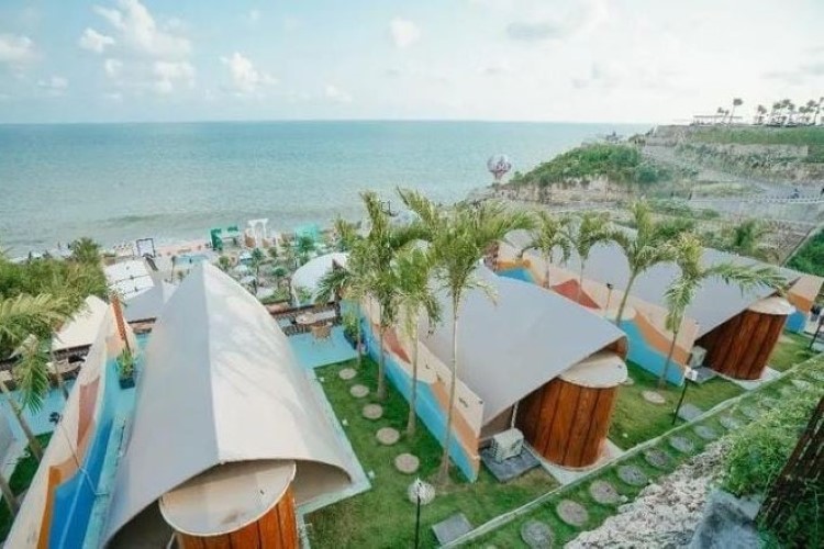 View Heha Ocean Glamping (Instagram @hehaoceanview)