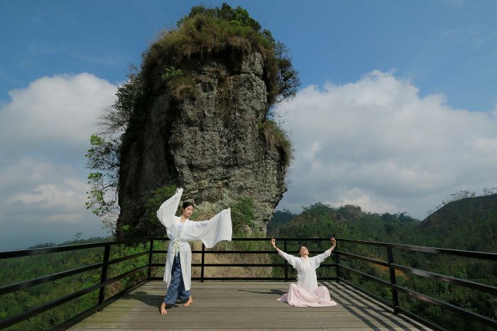 Puncak Widosari merupakan lokasi wisata alam yang terletak di Dusun Tritis