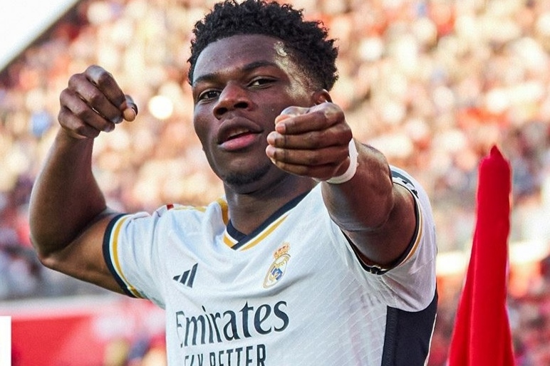 Selebrasi Aurelien Tchouameni setelah mencetak gol kemenangan bagi Real Madrid atas Mallorca