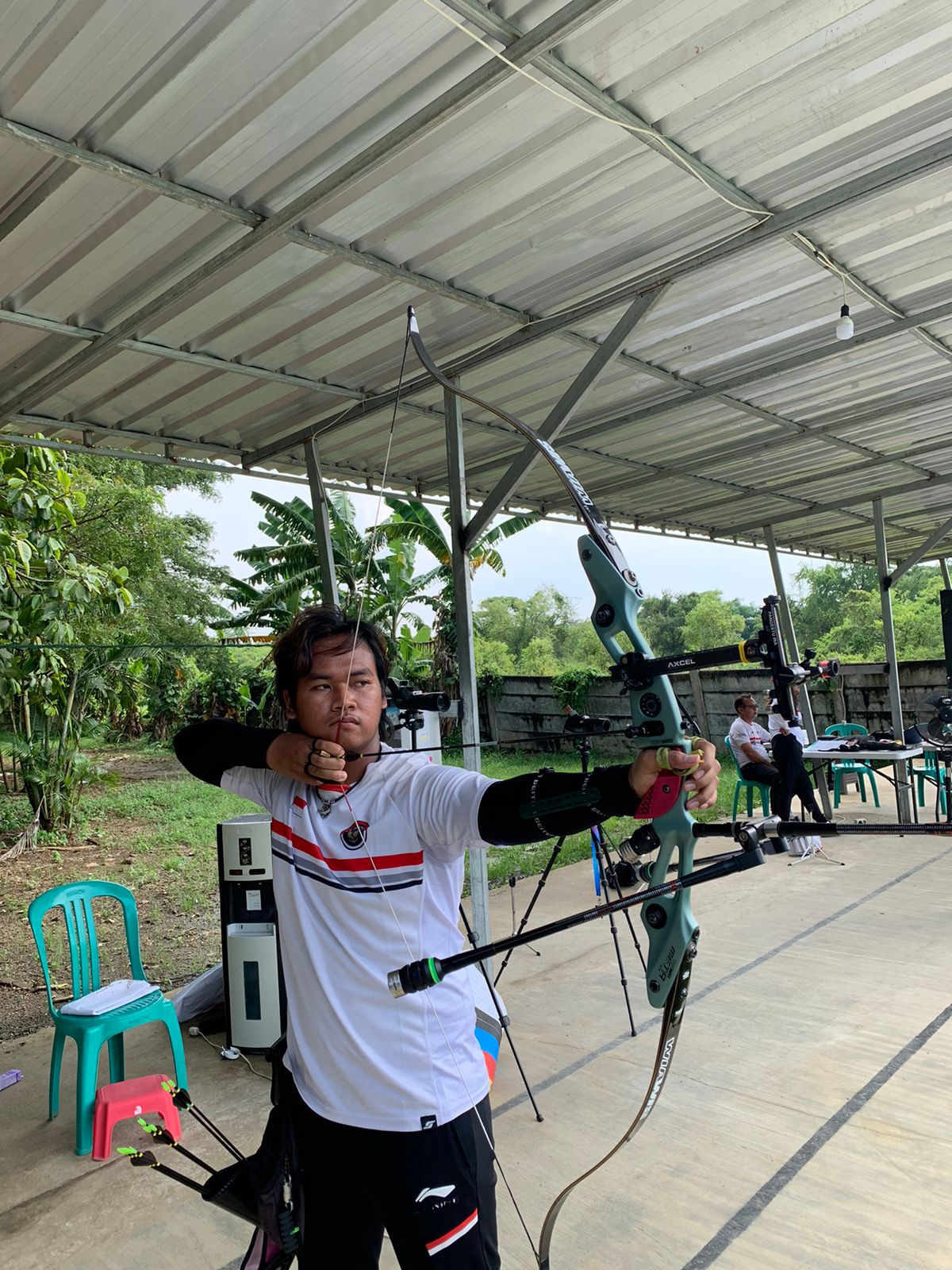 BERSIAP: Atlet panahan nasional asal Bantul Arif Dwi Pangestu saat melakukan latihan rutin untuk persiapan tampil di Olimpiade Paris 2024.&nbsp;(Arif Dwi Pangestu untuk radar jogja)