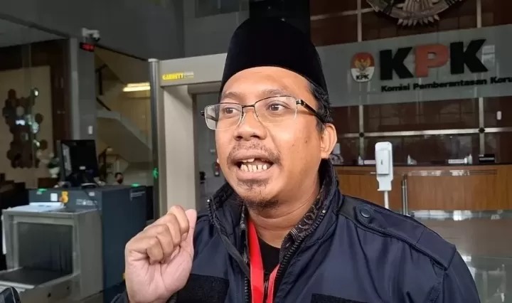 Bupati Sidoarjo Ahmad Muhdlor Ali memenuhi panggilan pemeriksaan penyidik Komisi Pemberantasan Korupsi (KPK), Jumat (16/2).