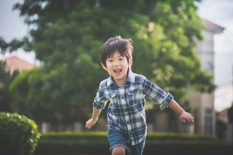 Tips Memperkuat Pertahanan Tubuh Anak Kecil agar Tetap Sehat (Sumber foto: web, Alodokter)