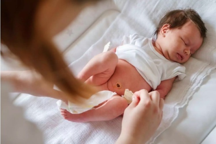 Menstruasi Neonatal: Fenomena Alami yang Perlu Diketahui Sumber foto: web, Sejawat
