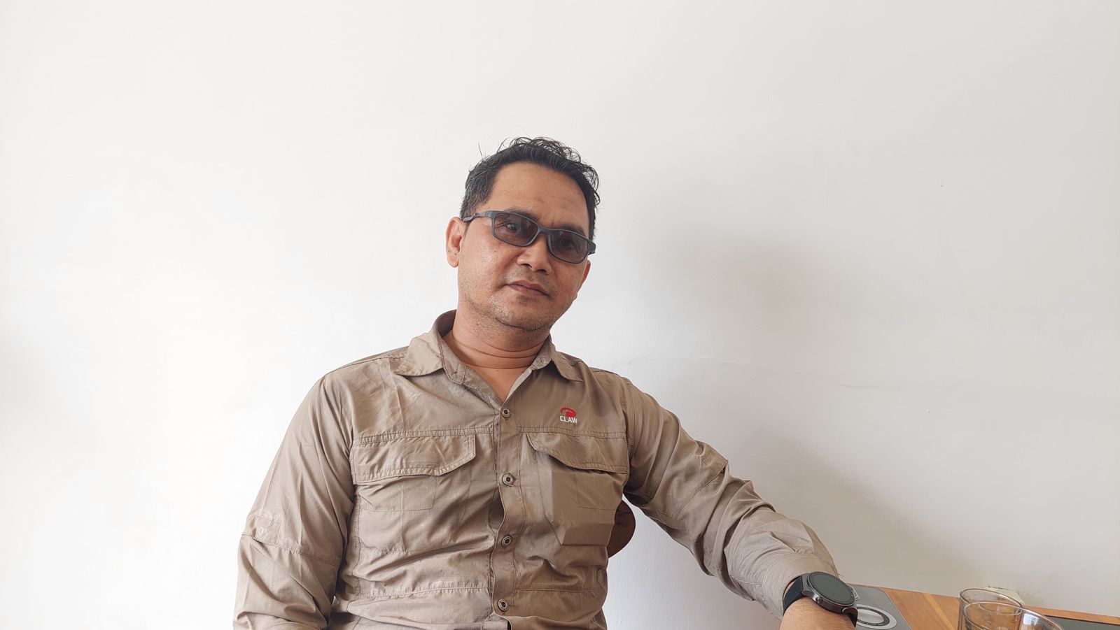 ARAHAN: Sekretaris DPC Gerindra Kulon Progo menjelaskan proses penyaringan kader untuk pilkada. (Anom Bagaskoro/Radar Jogja)
