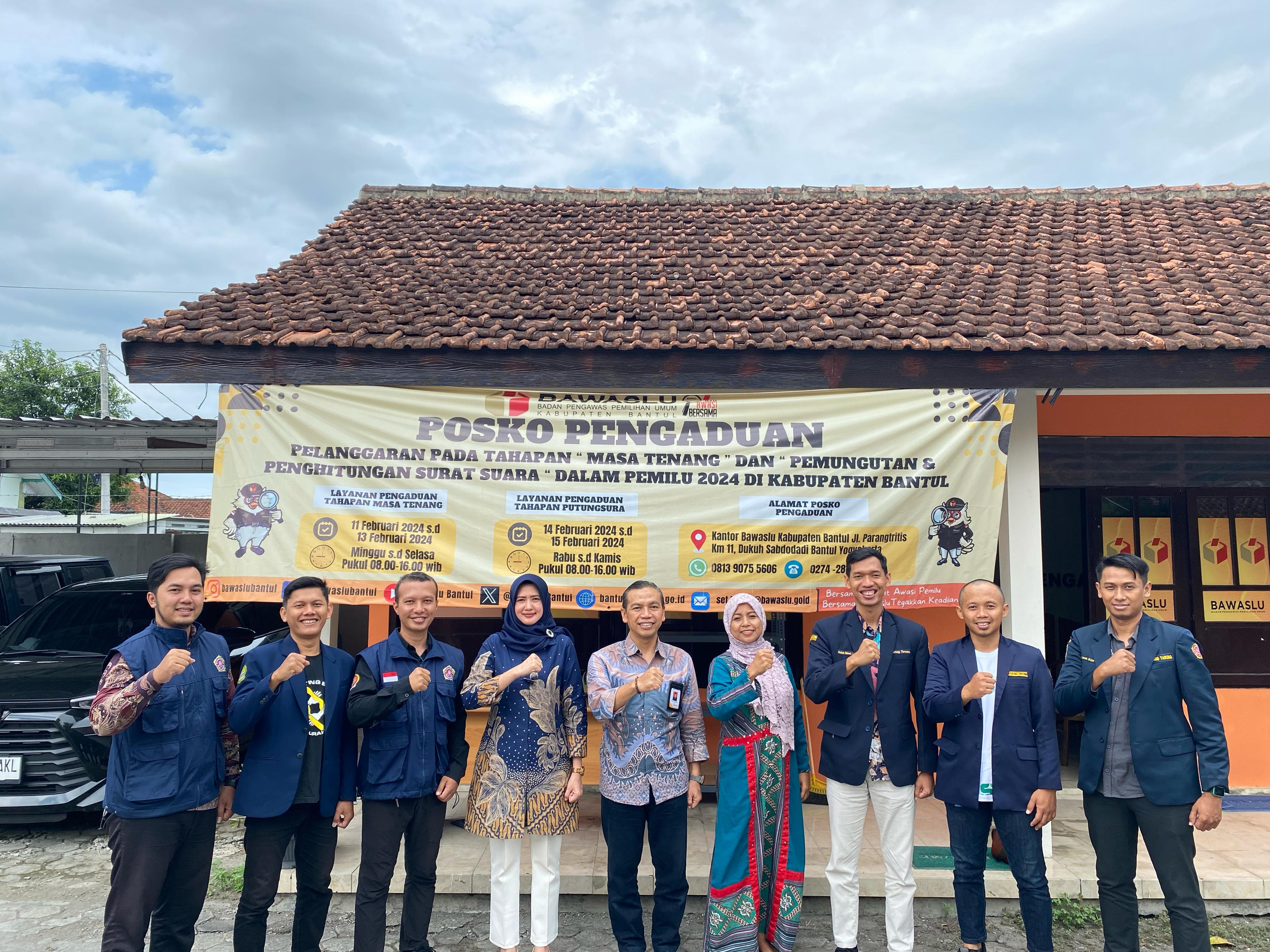 SIAP: Jajaran Bawaslu Bantul dan Karang Taruna Bantul usai koordinasi terkait pencegahan politik uang dalam Pilkada Bantul tahun 2024. (Dok. Bawaslu Bantul)
