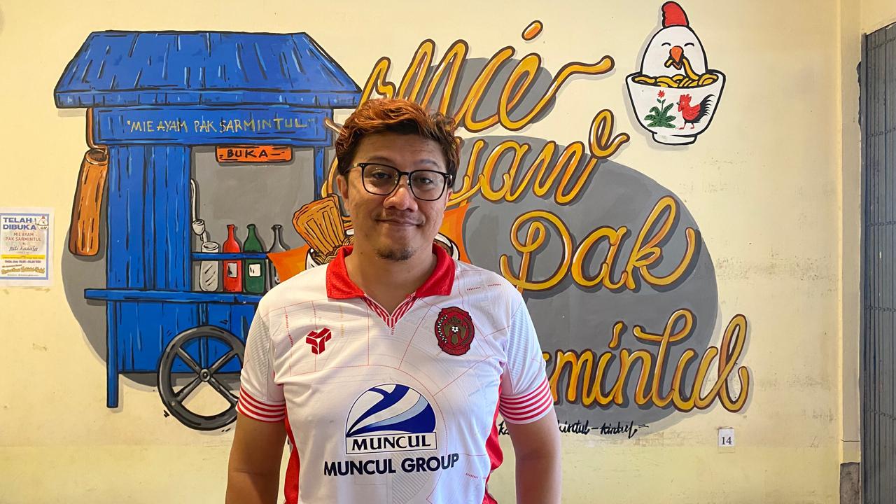 SUPPORT: Pemilik Mie Ayam Pak Sarmintul Veta Mandra.