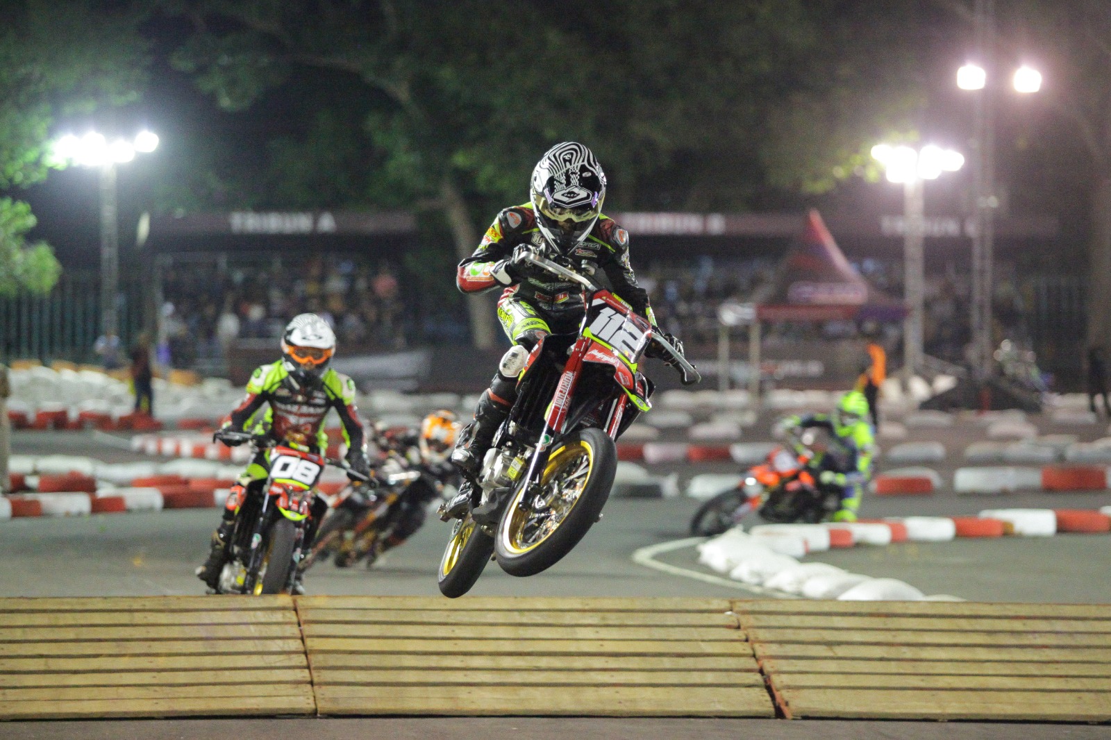 Gelaran Superchallenge Supermoto Race