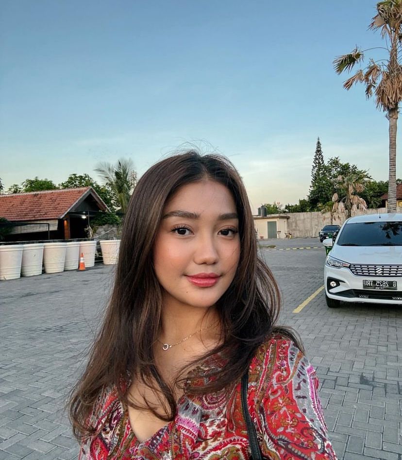 Selebgram Chandrika Chika.