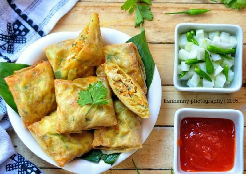 Resep martabak mini telur dan ayam.
