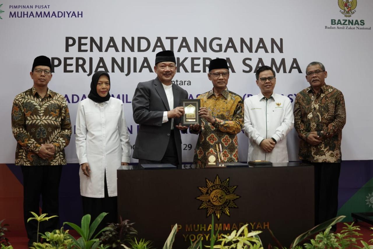 BERSAMA: PP Muhammadiyah kerja sama dengan Baznas RI di kantor PP Muhammadiyah Yogyakarta.