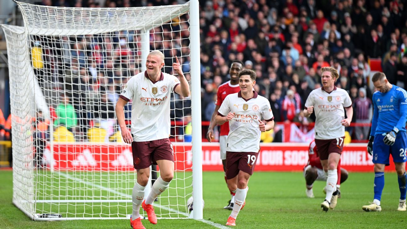 TUNJUK: Erling Haaland rayakan gol yang dicetak ke gawang Nottingham Forest di City Ground