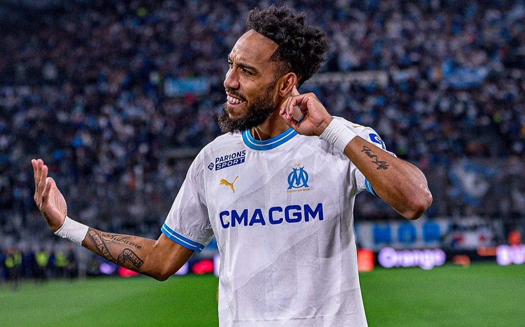 Selebrasi Aubameyang usai mencetak gol ke gawang RC Lens bagi Marseille di Ligue 1 (ig Olympiquedemarseille)