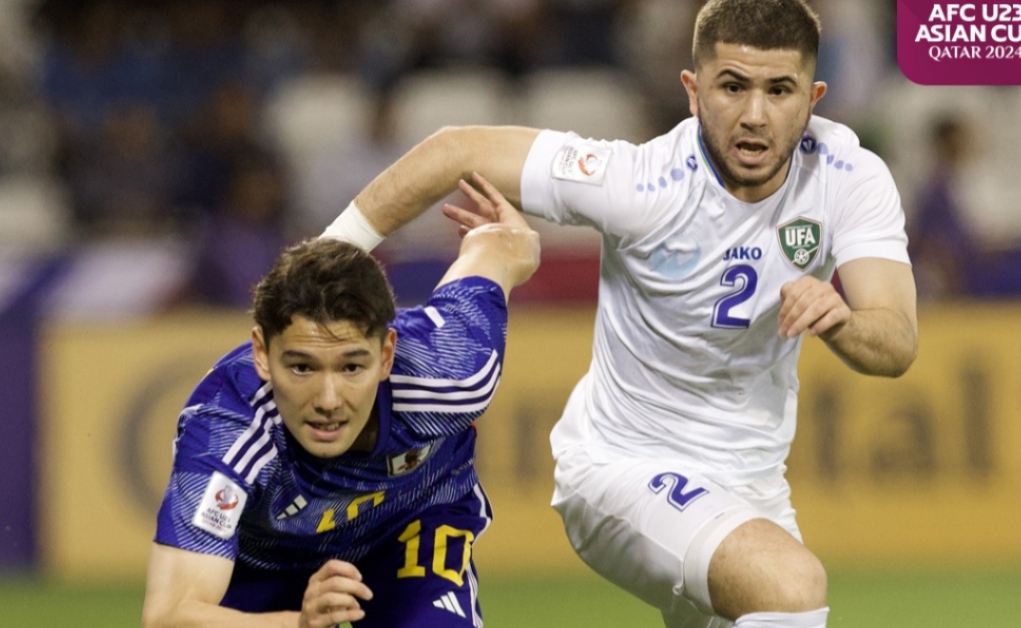 Duel pemain Jepang kontra pemain Uzbekistan di laga final Piala Asia U23 2024 (X asiancup2023)