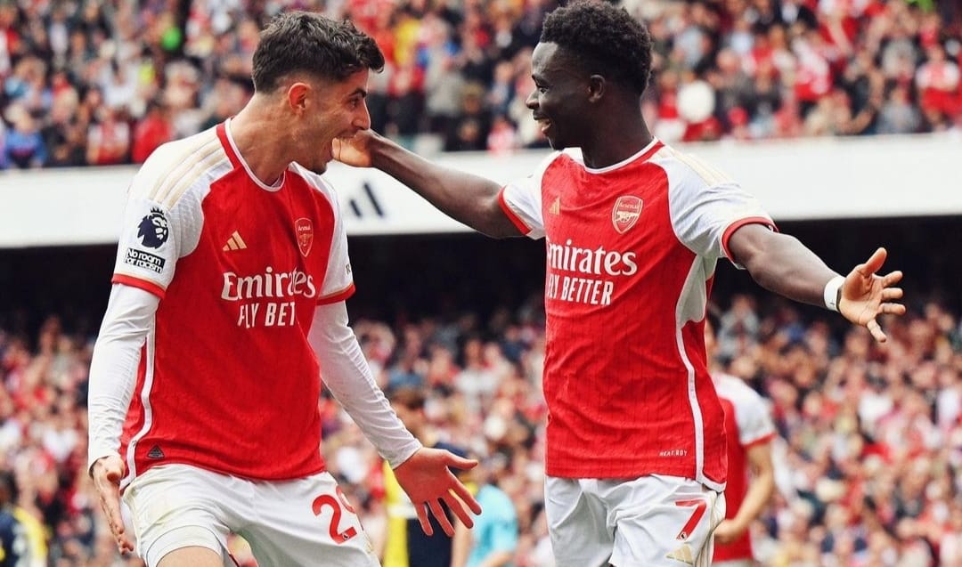 Selebrasi Bukayo Saka bersama William Saliba usai mencetak gol ke gawang Bournemouth (ig arsenal)