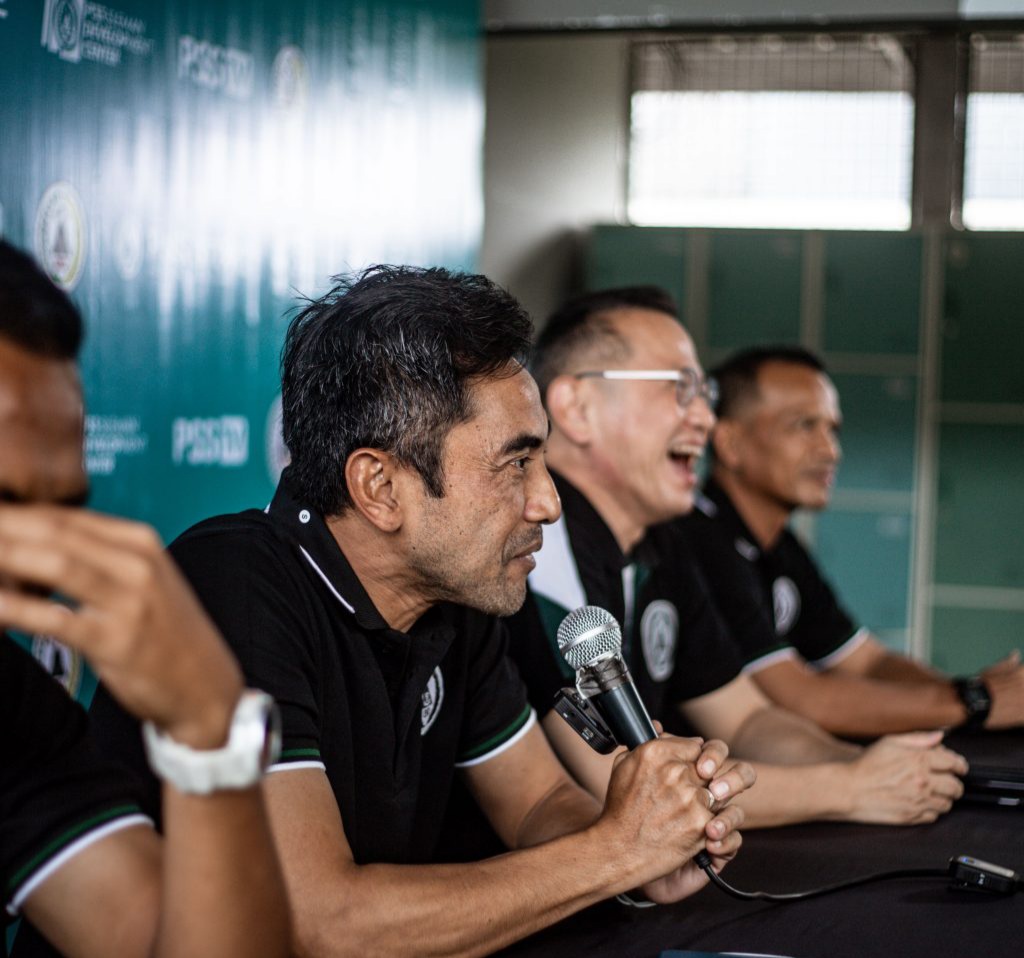 LEGENDA: Seto Nurdiyantara saat masih menjadi pelatih PSS Sleman.(ISTIMEWA)