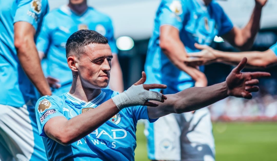 Selebrasi Phil Foden usai menjebol gawang Fulham di Craven Cottage (ig mancity)