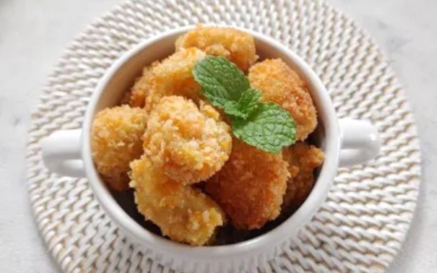 Banana pom pom