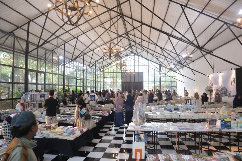 Jogja Art & Books Fest surganya pecinta buku, hadir di Sewon, Bantul.