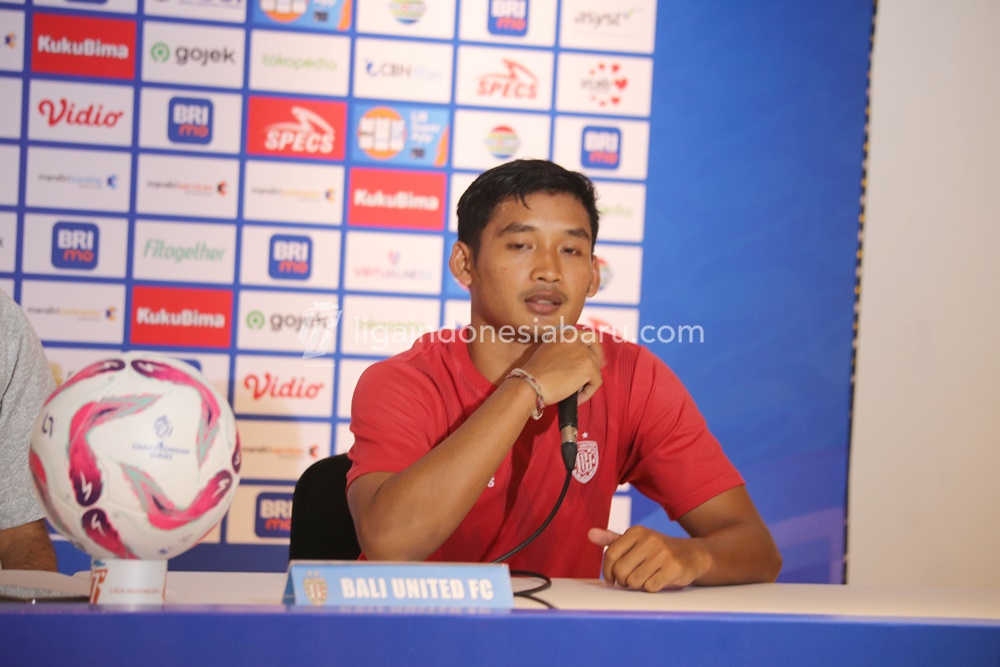 Kadek Agung sesalkan timnya kebobolan di menit akhir kontra Persib di leg pertama semifinal Championship Series (LIB)