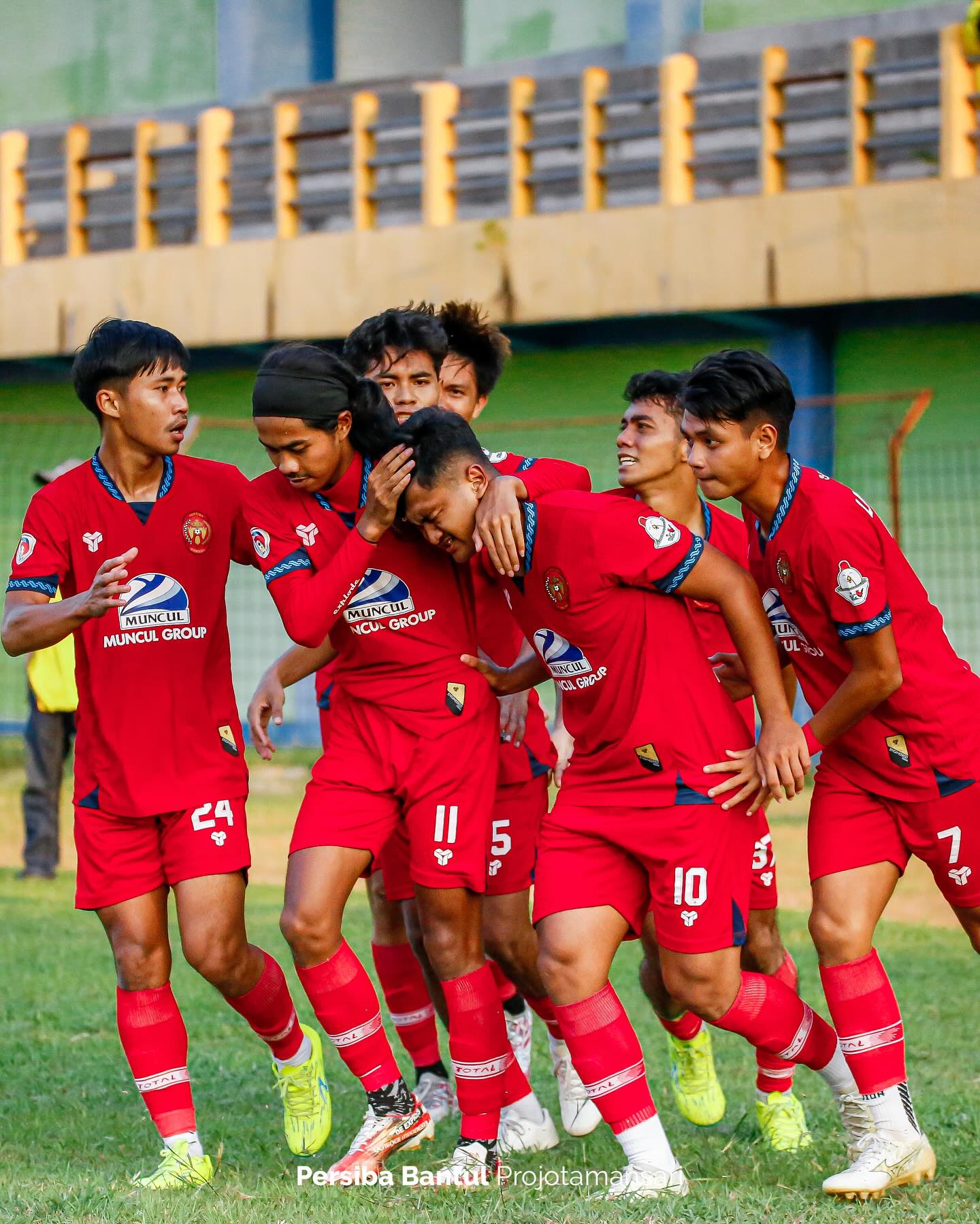 Persiba Bantul berhasil memastikan diri lolos ke babak 16 besar Liga 3 Nasional setelah berhasil menundukkan tuan rumah Persiku Kudus di laga pamungkas Grup 5 di Stadion Wergu Wetan, Kudus, Kamis (16/