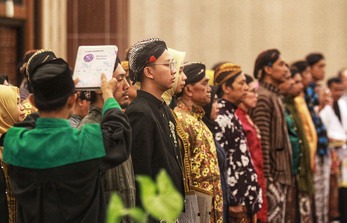 LESTARIKAN BUDAYA: Panitia Pemilihan Kecamatan (PPK) mengikuti acara pelantikan dan orientasi tugas PPK pemilihan wali kota dan wakil wali Kota Jogja 2024, Kamis (16/5).&nbsp;