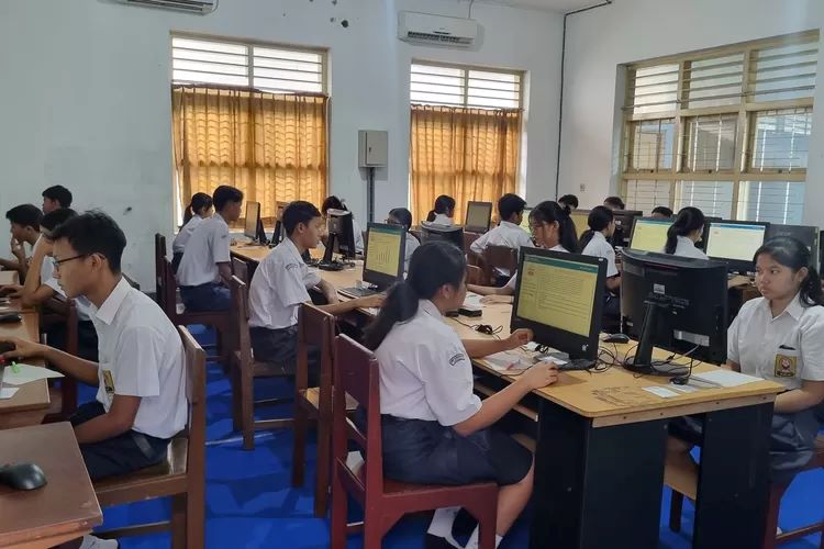 Siswa SMP Stella Duce 2 Jogjakarta saat mengikuti gelaran Asesmen Standardisasi Pendidikan Daerah (ASPD).