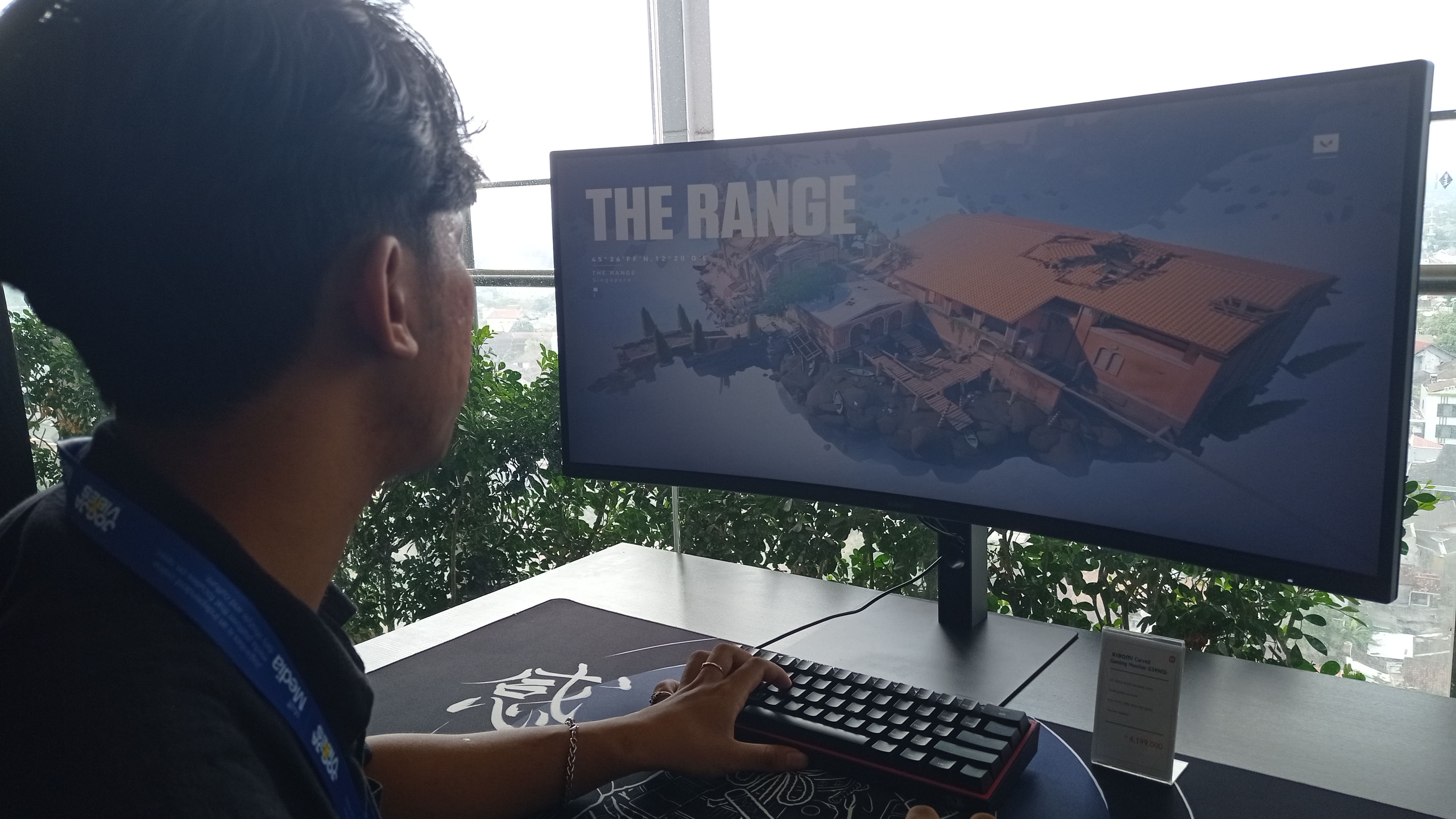 Salah satu monitor lengkung produk dari Xiaomi