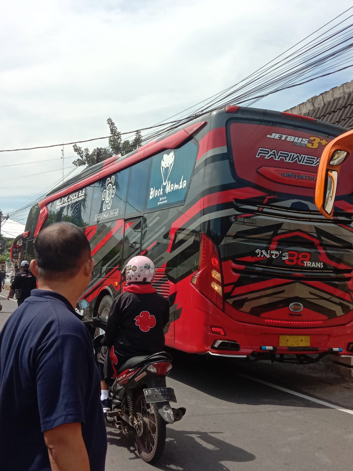 SELAMAT - Rombongan siswa SMPN 3 Depok, Sleman yang sempat mengalami kecelakaan di Bali tiba di Jogja pada Minggu (19/5/2024)