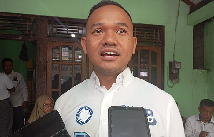 Raudi Akmal.
