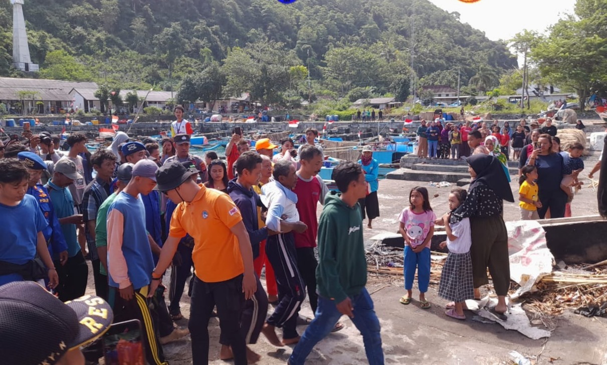 Kapal nelayan milik anggota SAR dikabarkan hilang setelah mencari ikan