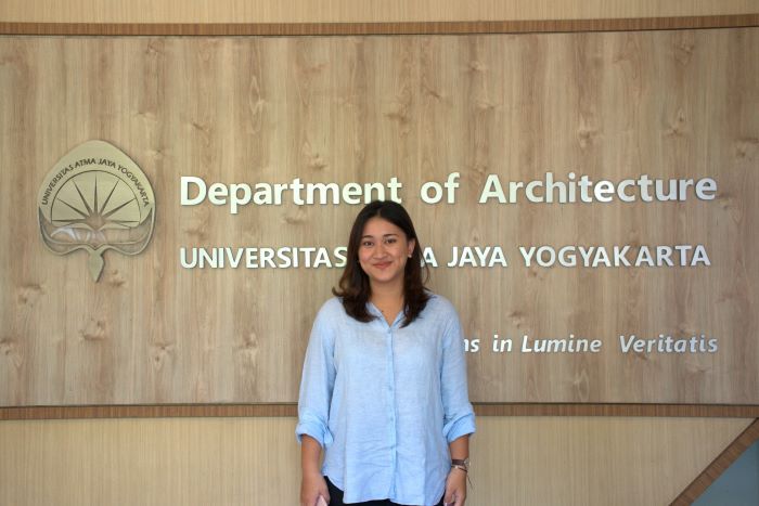 Irenea Ayu Indira Kusuma Wardani (22) Mahasiswa dari Program Studi Arsitektur, Fakultas Teknik angkatan 2021 Universitas Atma Jaya Yogyakarta (UAJY)