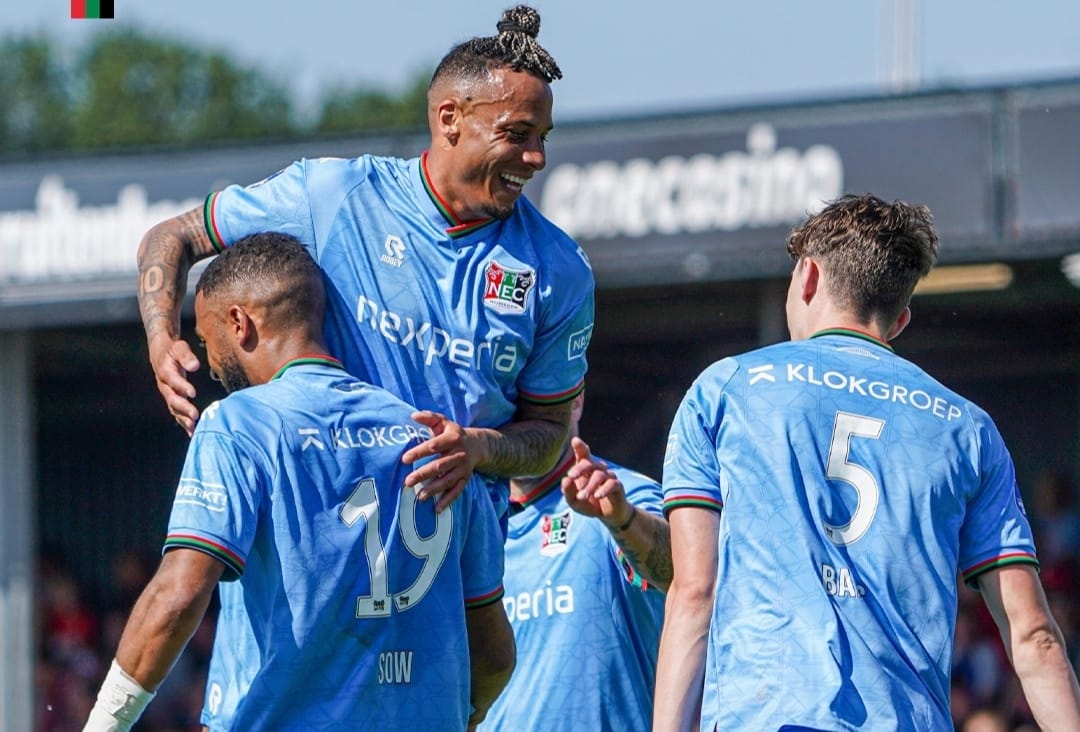 Selebrasi penggawa NEC Nijmegen setelah kalahkan Almere City pada pertandingan penutup Eredivisie (ig necnijmegen)