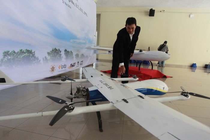 Prof. Dr. Ir. Gesang Nugroho ciptakan pesawat tanpa awak Palapa S-1 dan Palapa S-2