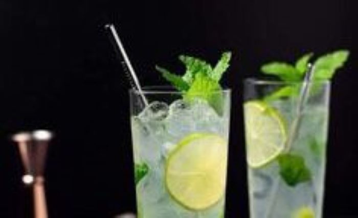 Infused Water tak hanya segar, tetapi bermanfaat bagi kesehatan