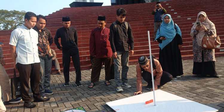 Pelatihan penentuan arah kiblat