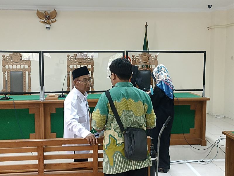 Terdakwa Kasidi usai menjalani sidang pembelaan di Pengadilan Tipikor HI Yogyakarta, Jumat (31/5/2024).