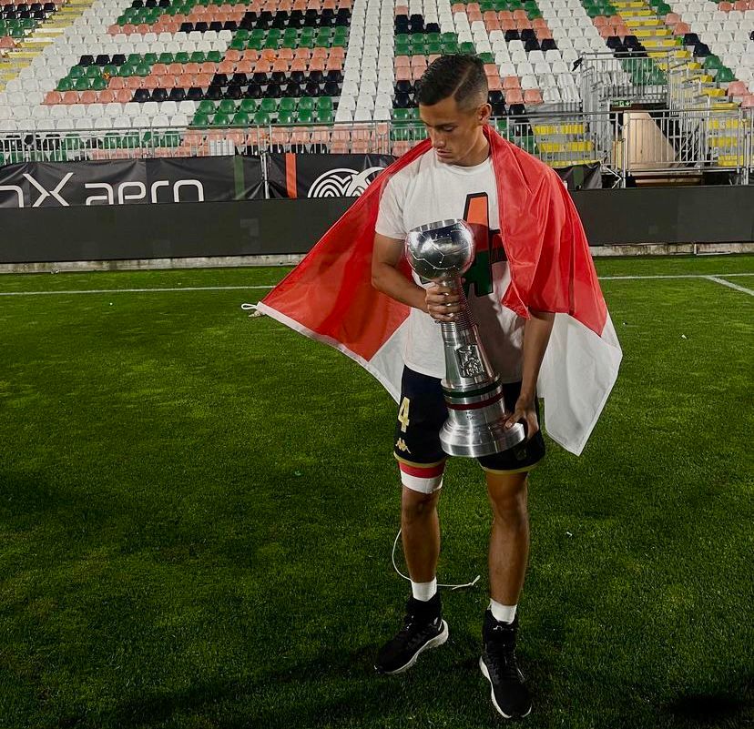 Momen Jay Idzes bawa bendera merah putih, usai bantu tim nya promosi ke Serie-A