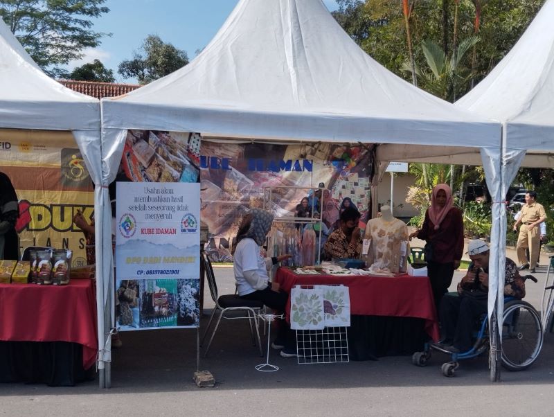 HARI TEKNOLOGI ALAT BANTU: Para penyandang disabilitas Kabupaten Purworejo ikuti kegiatan Seminar Nasional Teknologi Alat Bantu sebagai Wujud Nyata Pembangunan inklusi, Selasa (5/6).