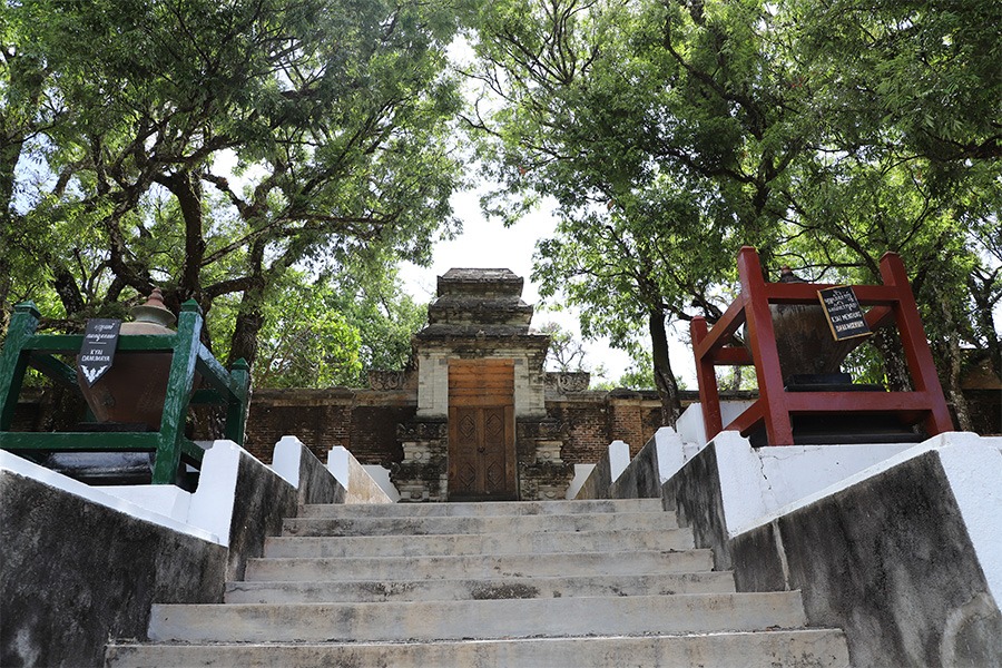 Makam Imogiri yang terletak di Desa Ginirejo, Imogiri, Bantul, Yogyakarta (makamimogiri.bantul)