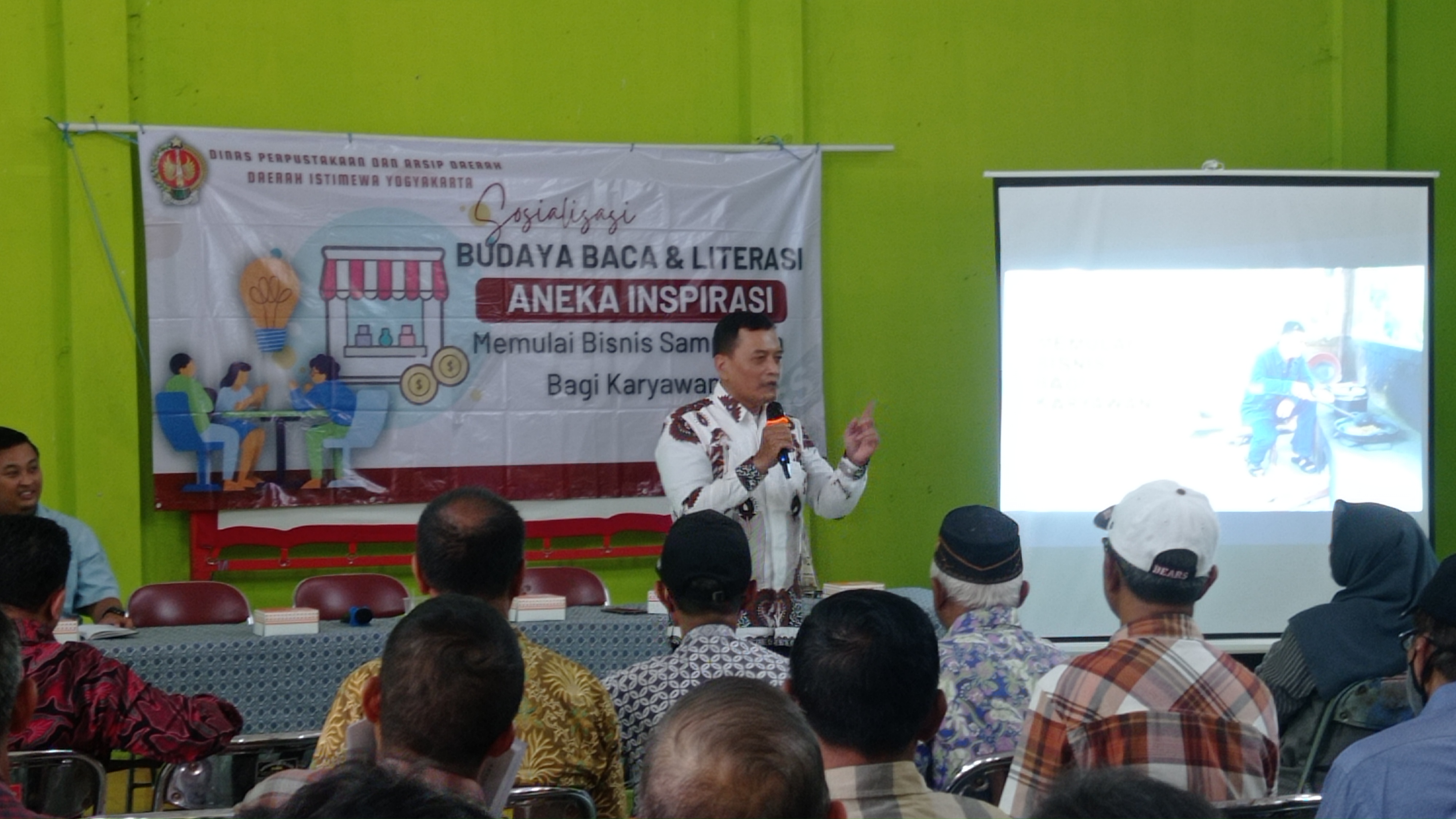 Kegiatan bedah buku di Giwangan Umbulharjo