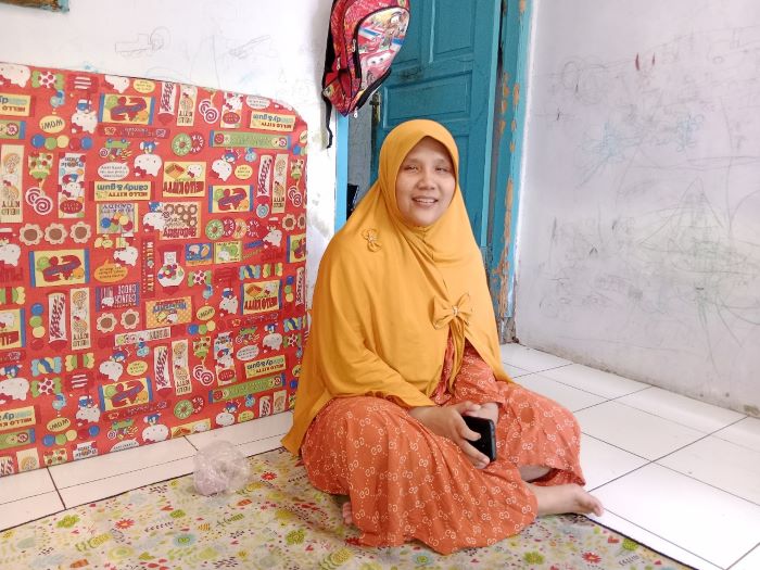 Rena Setyo Maryana, mahasiswa penyandang difabel netra dari jurusan Magister Pendidikan Luar Biasa UNY.