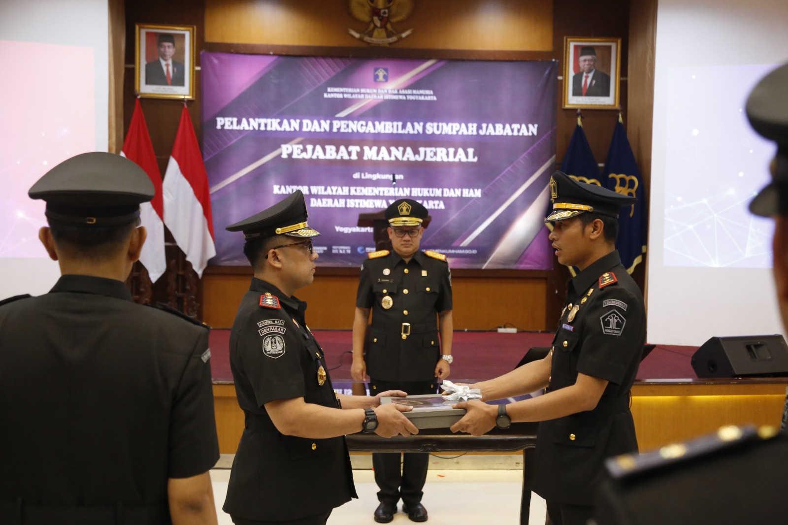 Tedy Riyandi resmi dilantik menjadi Kepala Kantor Imigrasi Yogyakarta pada Jumat (07/06/2024) di aula Kanwil Kemenkumham DIY