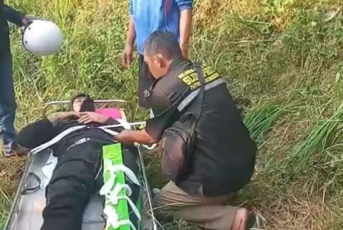 Lukman Nur Bintoro (21) warga Piyaman saat dievakuasi