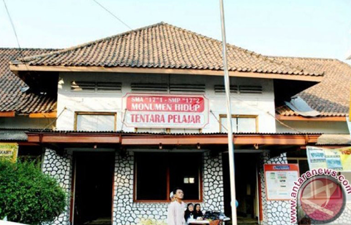 ISTIMEWA