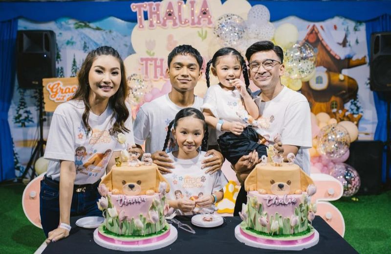 Ruben Onsu dan Sarwendah merayakan ulang tahun kedua putrinya.