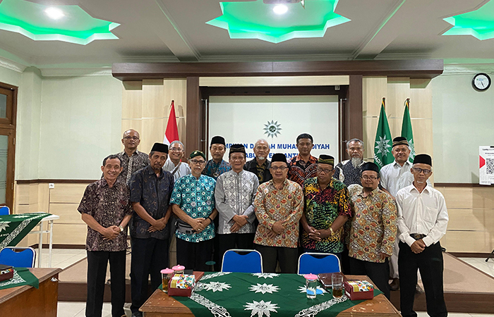 SAMBANGAN: Untoro Hariadi saat melakukan diskusi bersama pimpingan Pengurus Daerah Muhammadiyah (PDM) Bantul Rabu (12/6).DOKUMENTASI PRIBADI